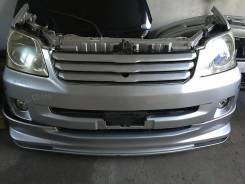 Решетка радиатора. Toyota Noah, AZR60, AZR60G Двигатель 1AZFSE