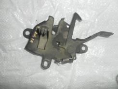 Замок капота. Toyota Corolla, CE109, CE101G, EE107, CE101, EE103, EE101, CE107