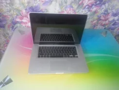 Apple MacBook Pro 15. 15", ���� 500���, WiFi: 1, Bluetooth: 1, ����������� �� 4��. ����