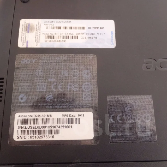 Acer Aspire One D255. 10.1", 1,7����, ��� 1024 ��, ���� 250���, WiFi: 1 ����