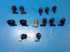 Форсунка омывателя. Toyota: Vista, Harrier, Gaia, Camry, Mark II, Cresta, Chaser Lexus RX300, MCU10, MCU15 Двигатели: 1VZFE, 2CT, 3CT, 3SFE, 3SGE, 4SF...