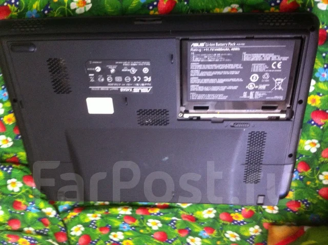 Asus K40AB. 14", ��� 3072 ��, WiFi: 1 ����