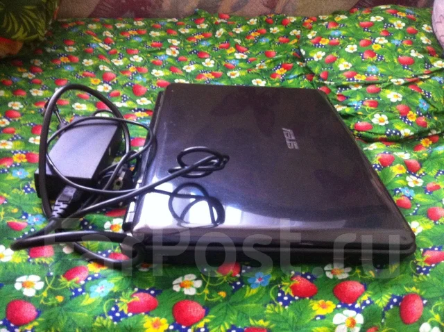 Asus K40AB. 14", ��� 3072 ��, WiFi: 1 ����