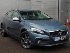 Volvo V40 ����