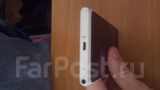 Nokia Lumia 900 ����