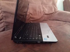 Acer Aspire E1-571G. 15.6", 2,6����, ��� 4 ��, ���� 500���, WiFi, Bluetooth, ����������� �� 5��. ����