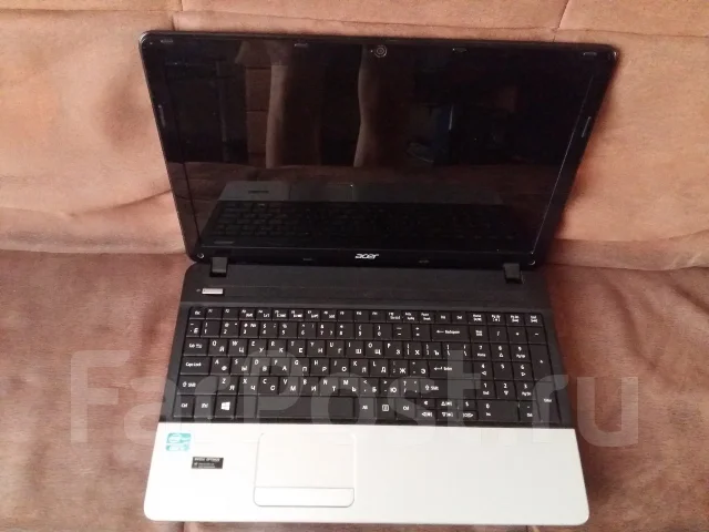 Acer Aspire E1-571G. 15.6", 2,6����, ��� 4 ��, ���� 500���, WiFi: 1, Bluetooth: 1, ����������� �� 5��. ����