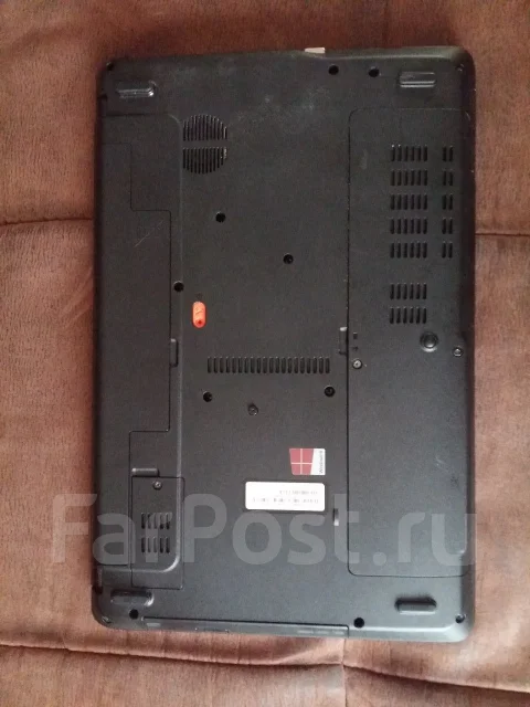 Acer Aspire E1-571G. 15.6", 2,6����, ��� 4 ��, ���� 500���, WiFi: 1, Bluetooth: 1, ����������� �� 5��. ����