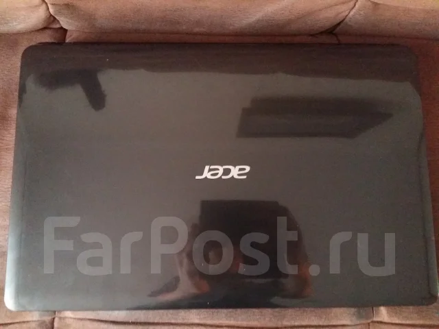 Acer Aspire E1-571G. 15.6", 2,6����, ��� 4 ��, ���� 500���, WiFi: 1, Bluetooth: 1, ����������� �� 5��. ����