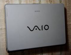 Sony VAIO. 15.4", WiFi