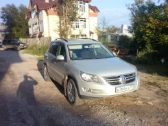 Volkswagen Tiguan. �������, 4wd, 2.0, ������, 125 000����. ��