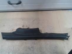 Накладка на стойку. Toyota Corolla, ZRE151, ZRE152, ZZE150, ADE150, NDE150 Двигатели: 1NDTV, 1ZRFE, 4ZZFE, 2ZRFE, 1ADFTV