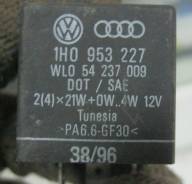 Реле поворота. Audi