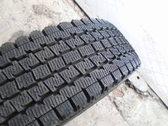 Bridgestone Blizzak Revo 969. Всесезонные, износ: 5%, 2 шт