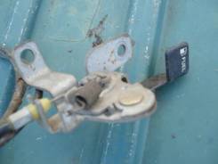 Ручка открывания бензобака. Toyota Lite Ace, CR41, SR40, KR42 Toyota Town Ace, KR42, CR41, SR40 Toyota Town Ace Noah, KR41, KR42, SR40, SR50, CR50, CR...