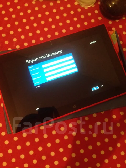 Nokia Lumia 2520 ����