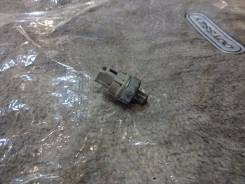 Датчик давления масла. Toyota: Corolla, Probox, Yaris, WiLL Cypha, bB, Succeed, Vitz, Platz, Yaris / Echo, Vios, Yaris Verso, WiLL Vi, Funcargo, Echo...