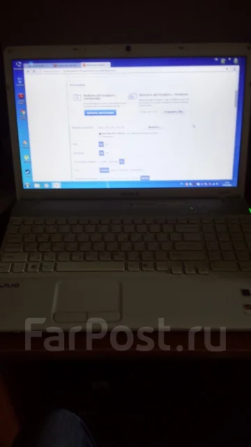 Sony VAIO VPC-EB4L1R. 15.6", 2,5����, ��� 4 ��, ���� 320���, WiFi: 1, Bluetooth: 1 ����