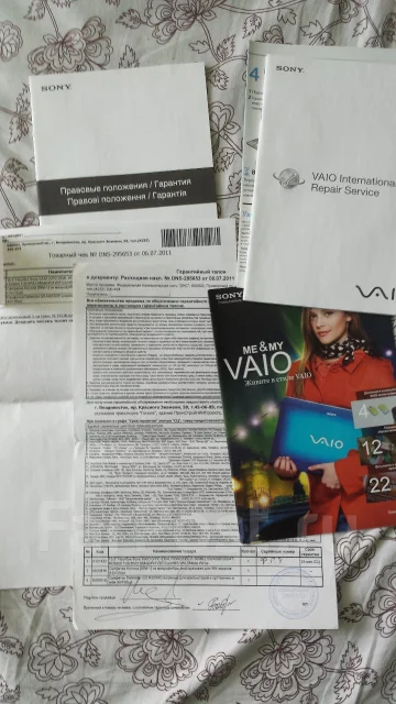 Sony VAIO VPC-EB4L1R. 15.6", 2,5����, ��� 4 ��, ���� 320���, WiFi: 1, Bluetooth: 1 ����