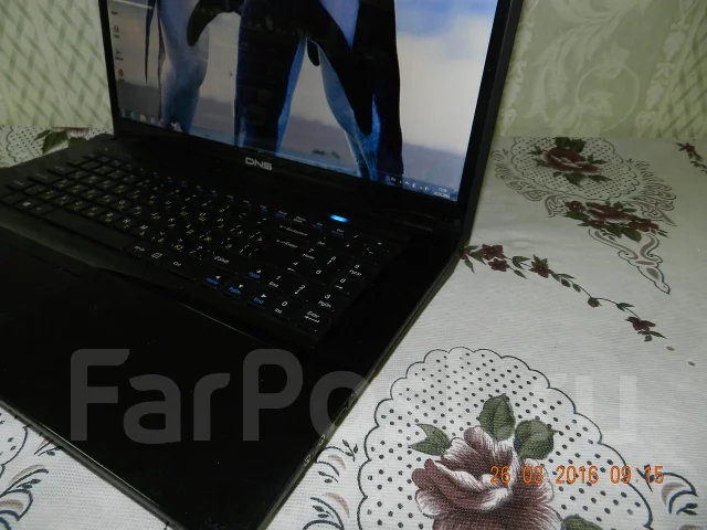 DNS. 17.3", 2 400����, ��� 6 ��, ���� 320���, WiFi: 1, Bluetooth: 1, ����������� �� 2��. ����