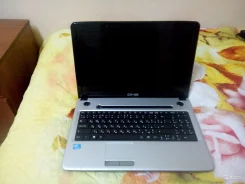 DNS. 15.6", 3,2����, ��� 8 ��, ���� 750���, WiFi: 1, Bluetooth: 1, ����������� �� 6��. ����