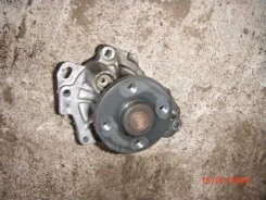 Toyota Rav4 03� ����� ������� 1610028040 ����