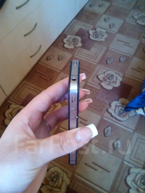 Apple iPhone 4 8Gb. �/� ����
