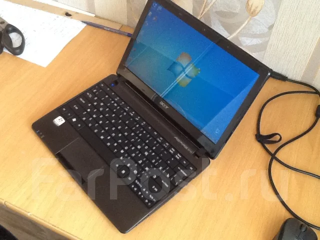 Acer Aspire One 722-C68kk. 11.1", 1����, ��� 2048 ��, ���� 320���, WiFi: 1, Bluetooth: 1, ����������� �� 6��. ����