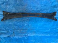 Решетка под дворники. Toyota Hiace Regius, RCH47W, RCH41W, KCH46G Toyota Touring Hiace, RCH41W, RCH47W Двигатель 3RZFE