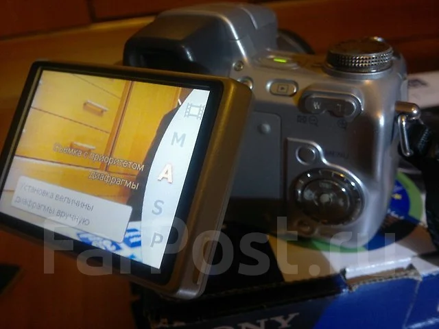 Sony Cyber-shot DSC-H50. 9 - 9.9 ��, ���: 14� � ����� ����