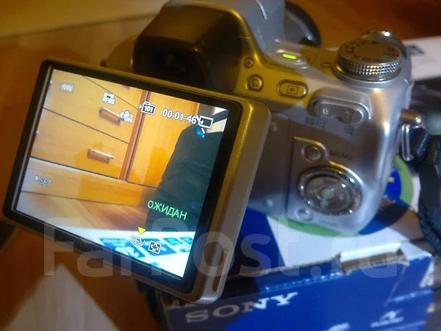 Sony Cyber-shot DSC-H50. 9 - 9.9 ��, ���: 14� � ����� ����