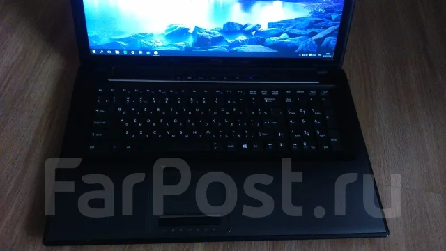MSI CX70. 17.3", 2 400����, ��� 8 ��, ���� 500���, WiFi: 1, Bluetooth: 1, ����������� �� 3��. ����