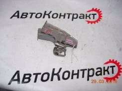 Крепление автомагнитолы.