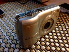 Olympus FE-210. 7 - 7.9 ��, ���: 3� ����