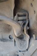 Крепление рычага подвески. Lexus LS600hL, UVF46, UVF45 Lexus LS460L, USF45, USF46, USF40, USF41 Lexus LS600h, UVF46, UVF45 Lexus LS460, USF45, USF46...