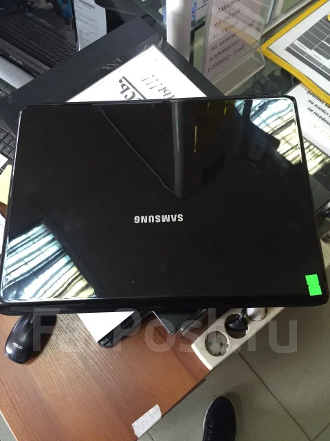 Samsung R510. 15.4", 1 998����, ��� 2048 ��, ���� 160���, WiFi: 1, Bluetooth: 1, ����������� �� 1��. ����