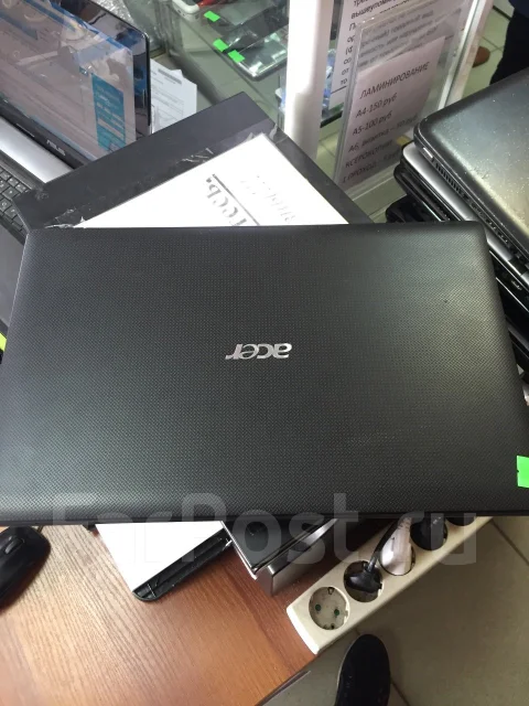 Acer Aspire 5742. 15.6", 2 533����, ��� 4 ��, ���� 320���, WiFi: 1, Bluetooth: 1, ����������� �� 1��. ����