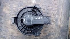 Мотор печки. Suzuki Swift