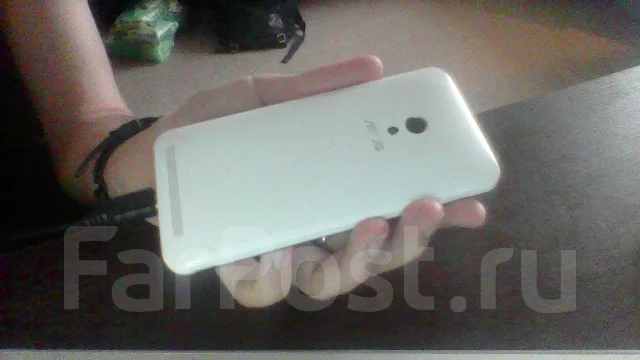 Asus ZenFone 4. �/� ����