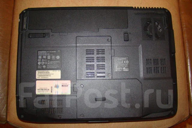 eMachines. 15", ��� 1024 ��, ���� 120���, WiFi: 1 ����