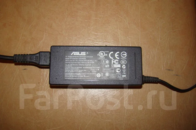 eMachines. 15", ��� 1024 ��, ���� 120���, WiFi: 1 ����