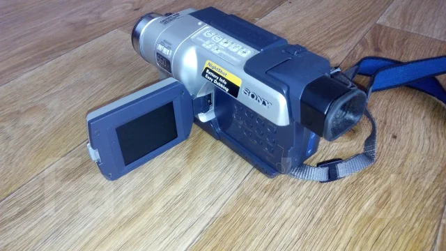 Sony CCD-TRV57. � ���������� ����