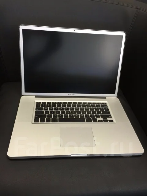 Apple MacBook Pro 17. 17", 2,4����, ��� 3072 ��, ���� 750���, WiFi: 1, Bluetooth: 1, ����������� �� 8��. ����