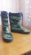 Сапоги резиновые. 35