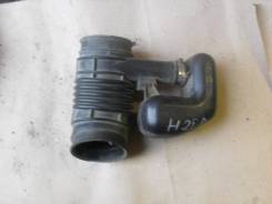 Патрубок воздухозаборника. Suzuki Escudo, TD11W, TA11W Двигатель H20A
