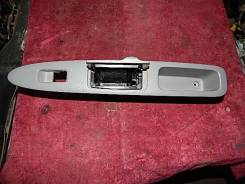 Кнопка стеклоподъемника. Toyota Ipsum, ACM21, ACM26W, ACM26, ACM21W Toyota Avensis Verso, ACM21, ACM20, CLM20, ACM21W, ACM26, ACM26W