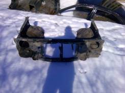 Передняя часть Тойота 4 Раннер. Toyota 4Runner, VZN130