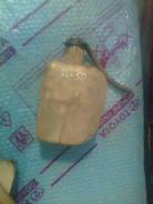 Расширительный бачок. Toyota Vista Ardeo, AZV55G, SV50, SV55, SV55G, ZZV50G, SV50G, ZZV50, AZV50, AZV55, AZV50G