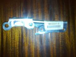 Крепление капота. Mitsubishi Mirage, CD9A, CE9A, CP9A, CN9A Mitsubishi Lancer Evolution, CN9A Mitsubishi Lancer, CE9A, CD9A, CP9A, CN9A
