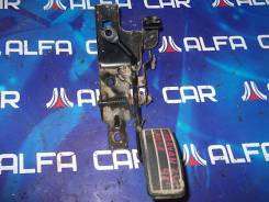 Педаль газа Nissan Caravan VWME24
